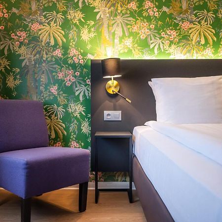 Thon Hotel Brussels Airport Дигем Экстерьер фото