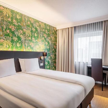 Thon Hotel Brussels Airport Дигем Экстерьер фото