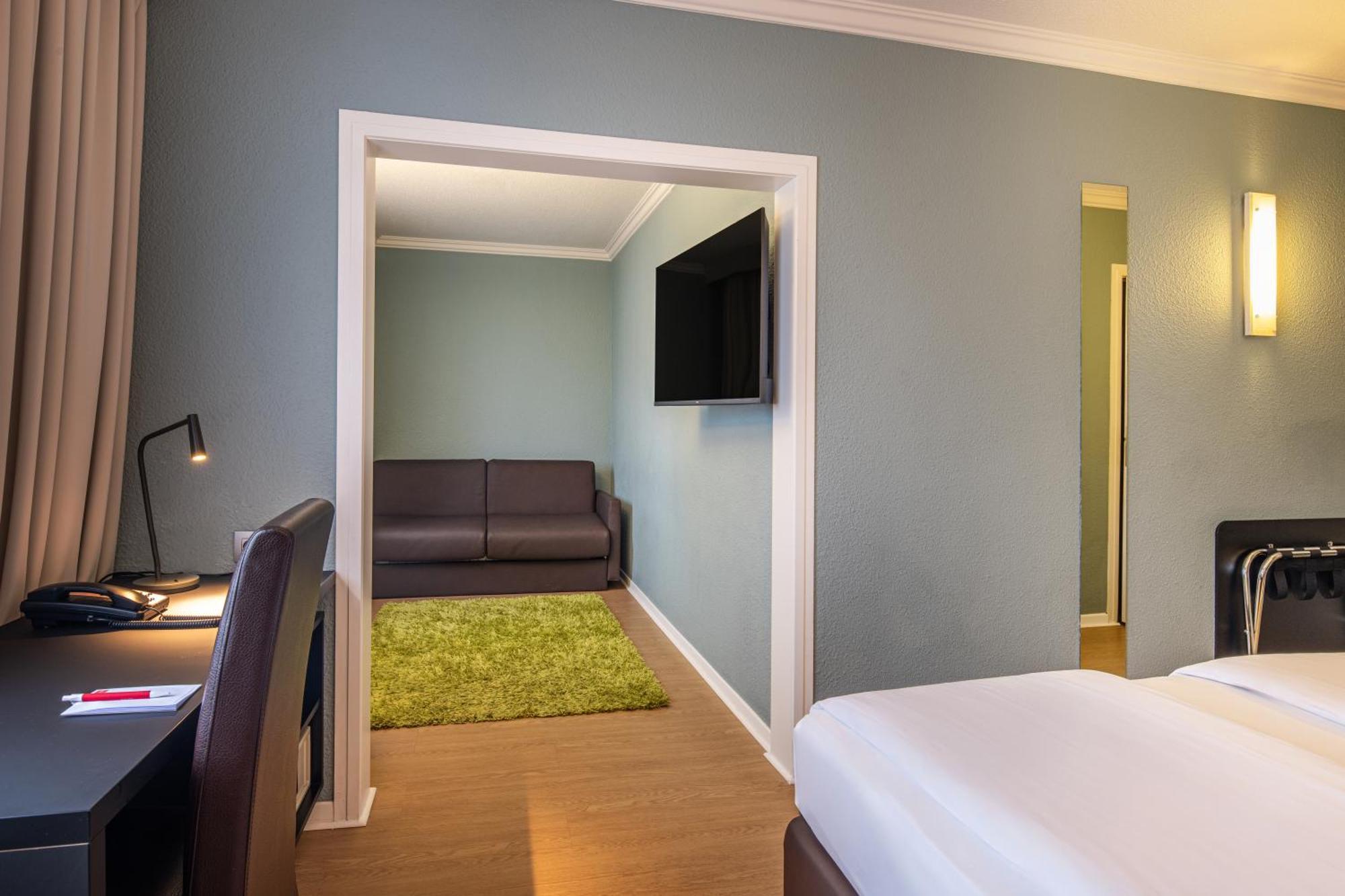 Thon Hotel Brussels Airport Дигем Экстерьер фото